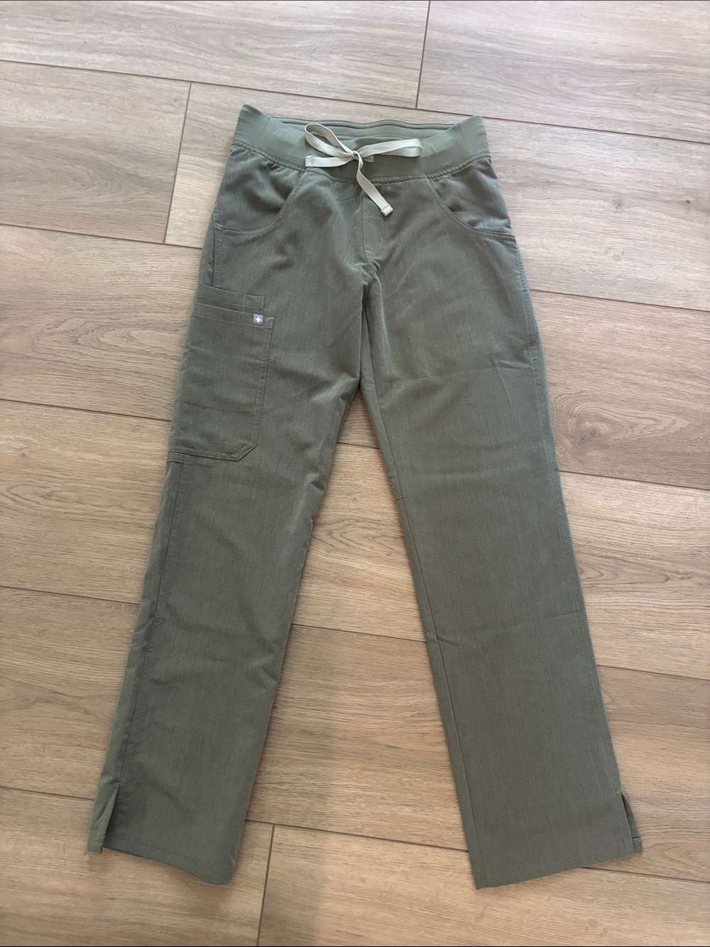 Figs Kade Cargo Scrub Pants